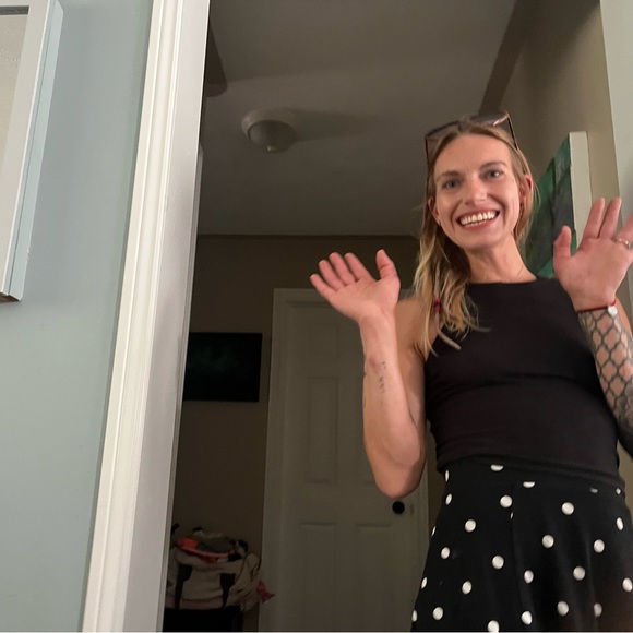 Hey! I’m QueenHazy ❤️ - Picture 2 of 4